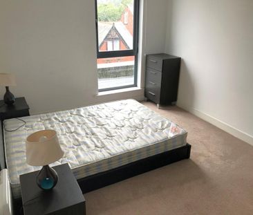 2 bedroom flat to rent - Photo 2