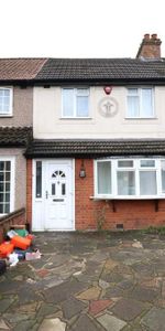 3 bedroom terraced house to rent - Photo 3