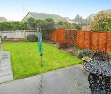 2 bedroom semi-detached bungalow to rent - Photo 6