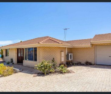 Coastal Living at Its Best – Ocean Views, Two Living Areas & Prime ... - Photo 2