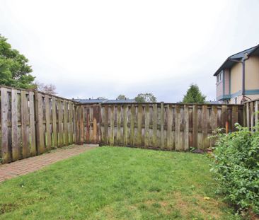 For Lease - 3250 Uplands Drive Unit# 27, Hunt Club - Windsor Park V... - Photo 2
