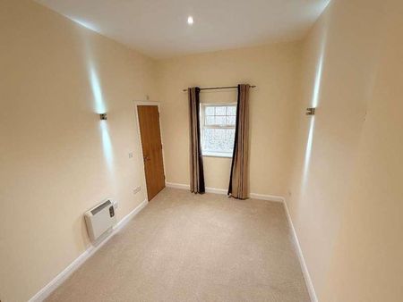 City View, Holywell Heights, Sheffield, S4 - Photo 3