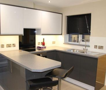 2 bedroom semi-detached bungalow to rent - Photo 1