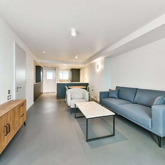 Brand new 1 bedroom 1 bathroom apartment to rent in this highly anticipated renovated development. - Photo 1