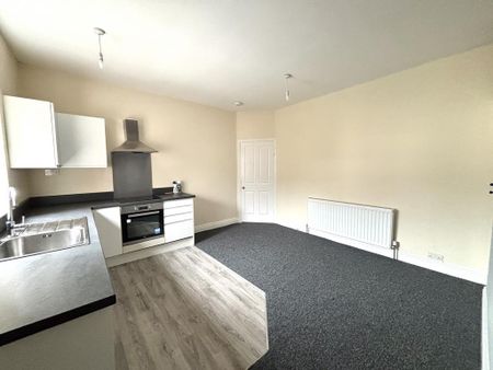 2 bedroom flat to rent - Photo 3