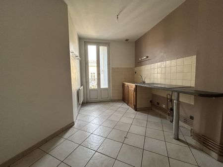 Location Appartement 3 pièces 77m² AGEN 47000 - Photo 3