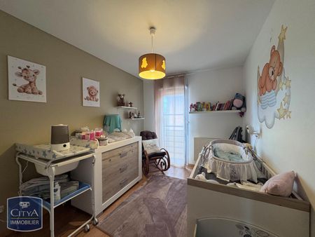 Location Appartement 4 pièces 86m² VILLETTE D ANTHON 38280 - Photo 3