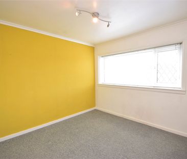28, Sledmere Lane, Leeds, West Yorkshire, LS14 5DR - Photo 2