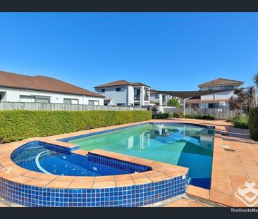 Best location Opposite Warrigal state school - Photo 5