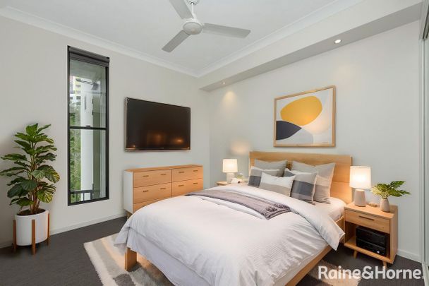 City living with a view - Photo 1