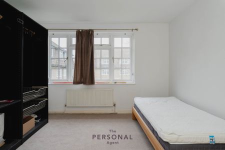 Downs Lodge Court, Epsom - Photo 3