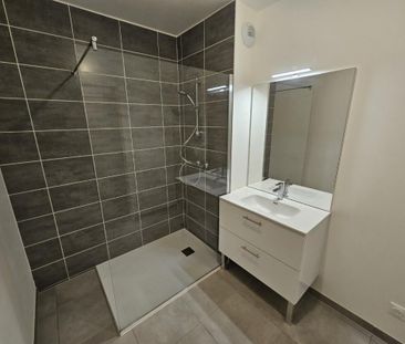 Location Appartement 3 pièces 74m² CHAMBERY 73000 - Photo 4