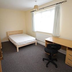 Tenterden Drive, Hales Place Estate, Canterbury, CT2 7BH, Kent - Photo 2