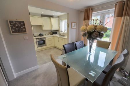 Lingwell Park, Widnes, WA8 9YP - Photo 3