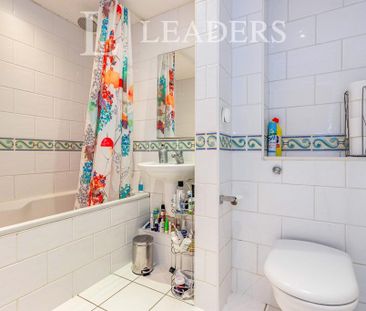 2 bedroom flat to rent - Photo 6