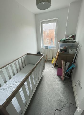 3 bedroom terraced house to rent - Photo 4