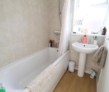 2 bedroom terraced house to rent - Photo 6