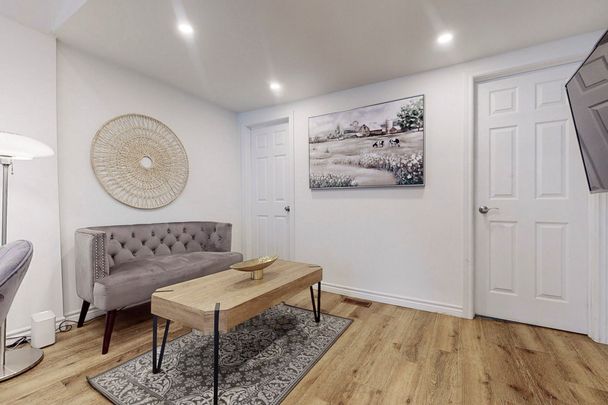 For Lease - 193 Ways Bay Drive, Georgina, Ontario - Photo 1