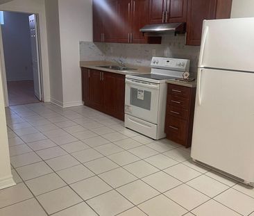 For Lease - 48 Bankview Circle Unit# Basement, Toronto, Ontario - Photo 3