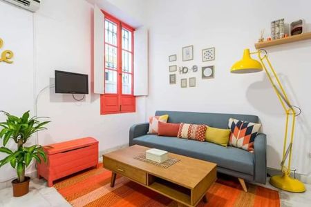 Calle Zaragoza, Sevilla, Andalusia 41001 - Photo 2