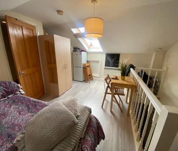 Studio to rent - Photo 3