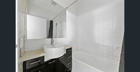 Live the high life of Broadway - Photo 5