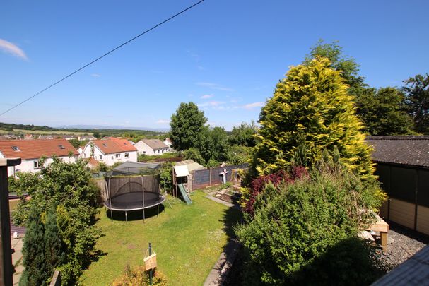 Crosslees Park, Thornliebank, East Renfrewshire - Photo 1