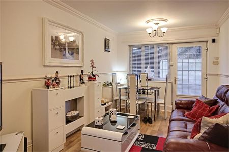 2 bedroom cottage to rent - Photo 2