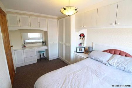 3 bedroom property to rent in Manchester - Photo 3