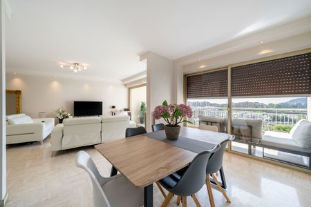 CANNES MARINA - LOCATION 4P VIDE AVEC GARAGE ET CAVE - Photo 3