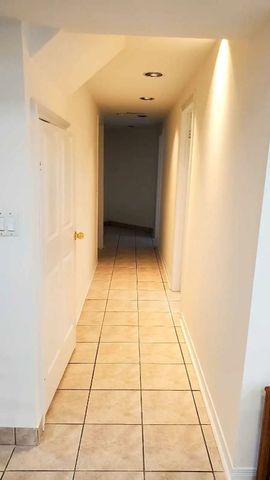 For Lease - 7 Price Street, Richmond Hill, Ontario - Photo 2