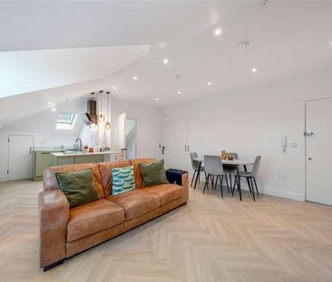 Belsize Avenue, London, NW3 - Photo 1