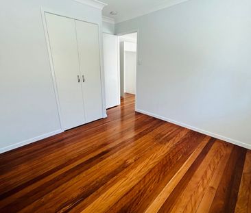 2 Bedroom 1 Bathroom Unfurnished Renovated Apartment - Photo 1