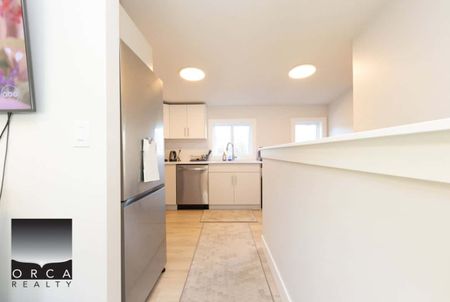 2708 Hope Street, Port Moody - Photo 2