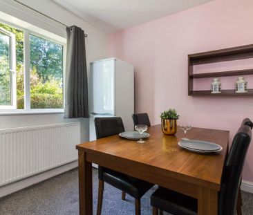 5 bedroom house to rent - Photo 2