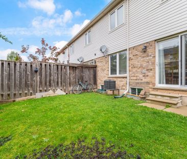 For Lease - 2570 Valleyridge Drive, Oakville, Ontario - Photo 6