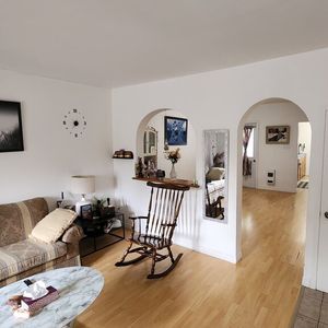 4 ½ à Louer Sur Deux étage Avec Cour - Photo 2