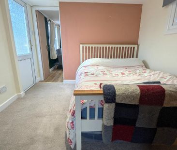 1 bedroom property to rent - Photo 3