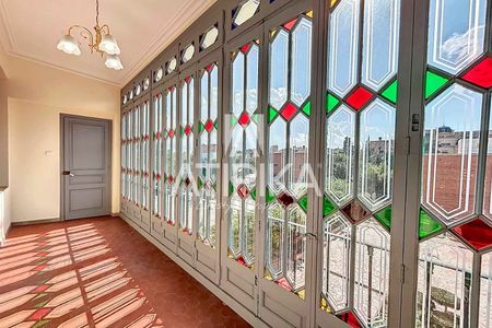 Casa en alquiler con aparcamiento y jardín en La Bonanova, Barcelona - Photo 2