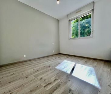 Location Appartement 2 pièces 31m² - Photo 2