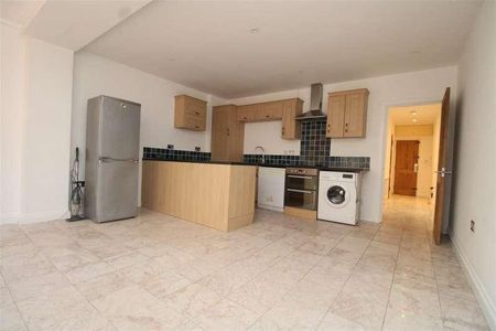 St James House, Priestgate, Peteborough, PE1 - Photo 2