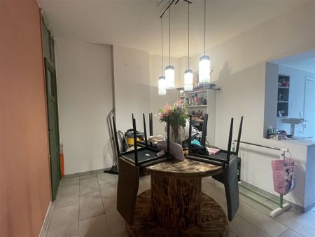 Bonne maison mitoyenne sise dans une rue calme - Photo 2