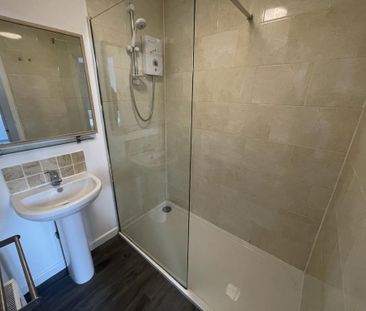 2 bedroom flat to rent - Photo 6