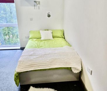 2 bedroom private hall to rent - Photo 4