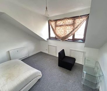 4 bedroom house to rent - Photo 3
