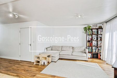 Rosemount Avenue, West Byfleet, KT14 - Photo 2