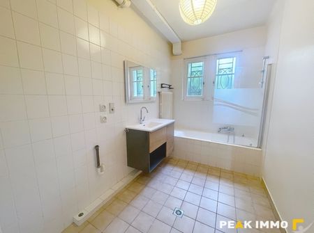 À louer Grand T3 à Annemasse, idéalement situé proche de l - Photo 5