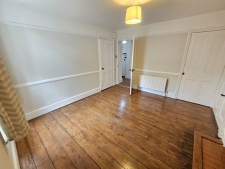 Bower Lane, Maidstone - Photo 2