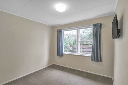 Family Home For You in Maungaraki - Photo 2