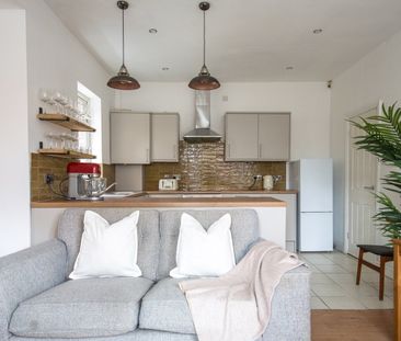 Room in a Shared House, Milton Grove, M16 - Photo 1